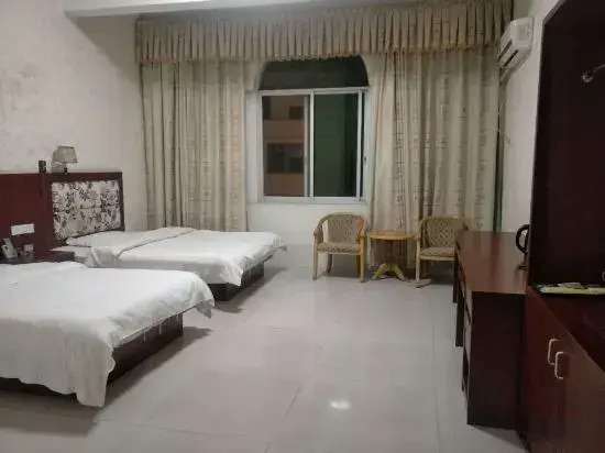 Du'an Xiangdu Business Hotel