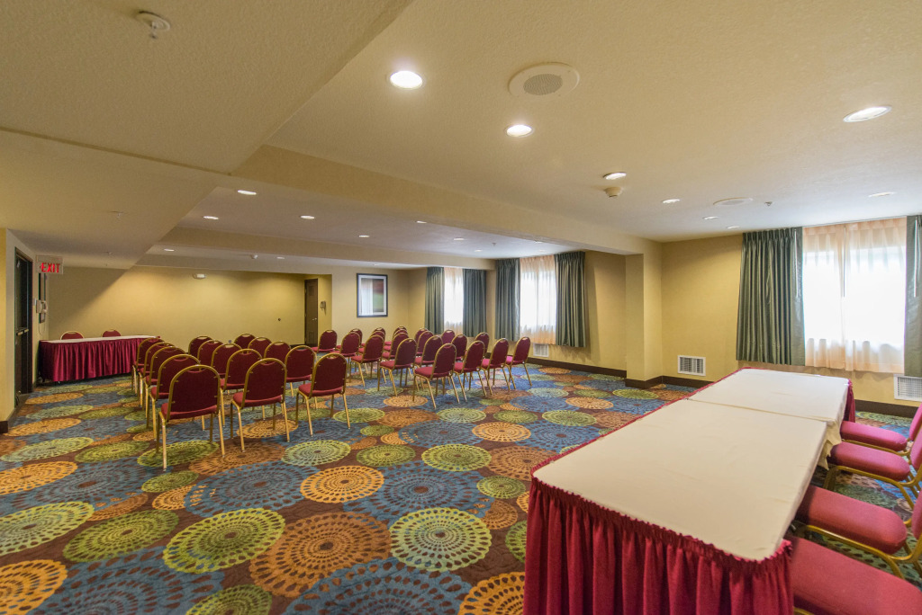 Holiday Inn Express Portland East - Columbia Gorge by IHG