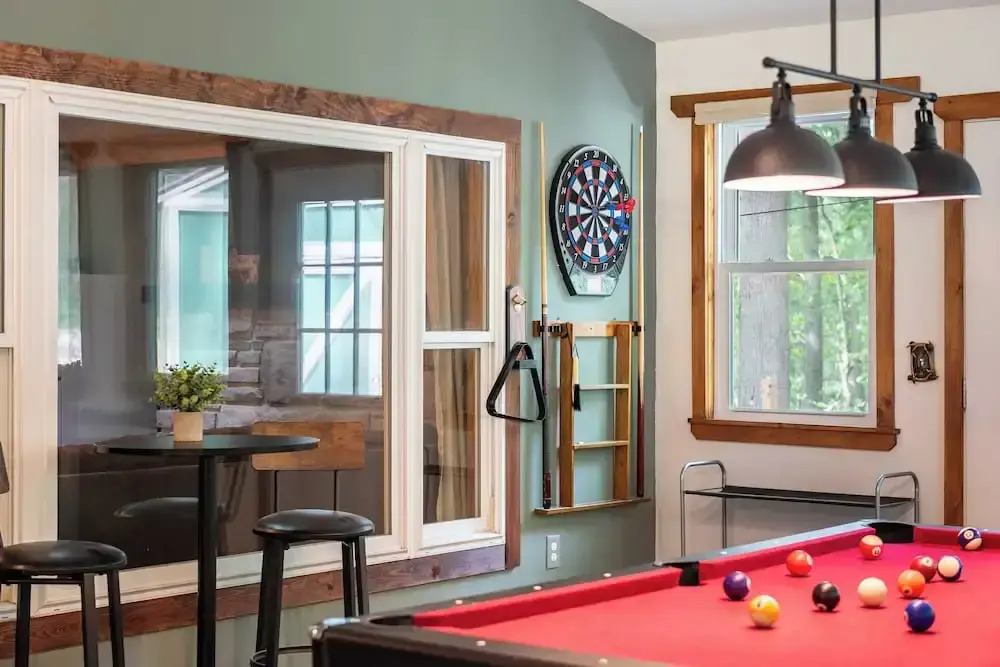 Arrowhead Lake Retreat by Avantstay Shared Pool, Game Room, Firepit