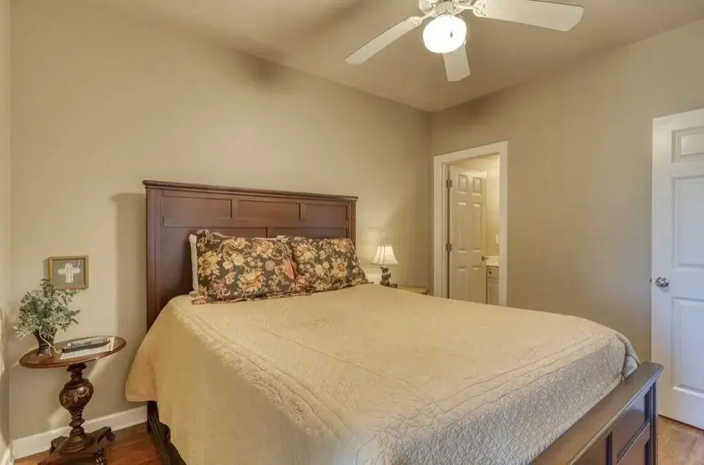 Admirals Quarters 1205 4 Bedroom Condo by Redawning