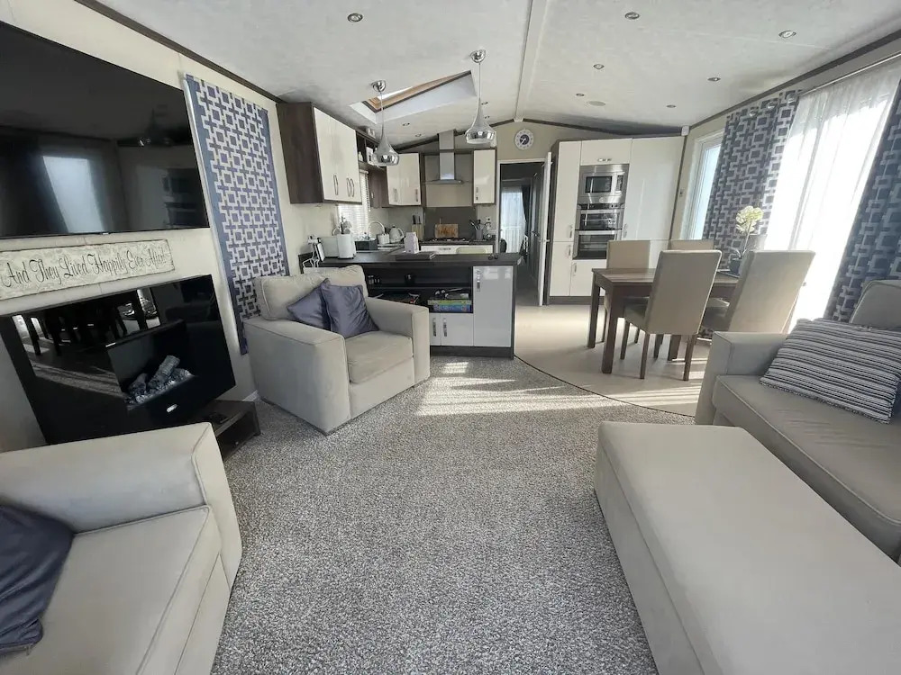 Poole Harbour View Lodge at Rockley Park