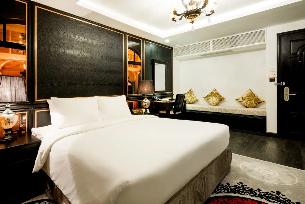 California Hotel Saigon