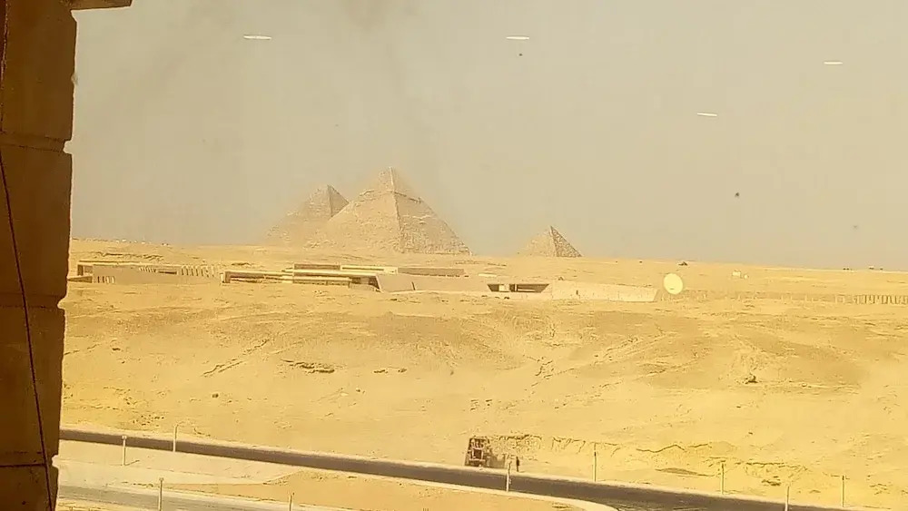Pyramids View Apartments & Rooftop