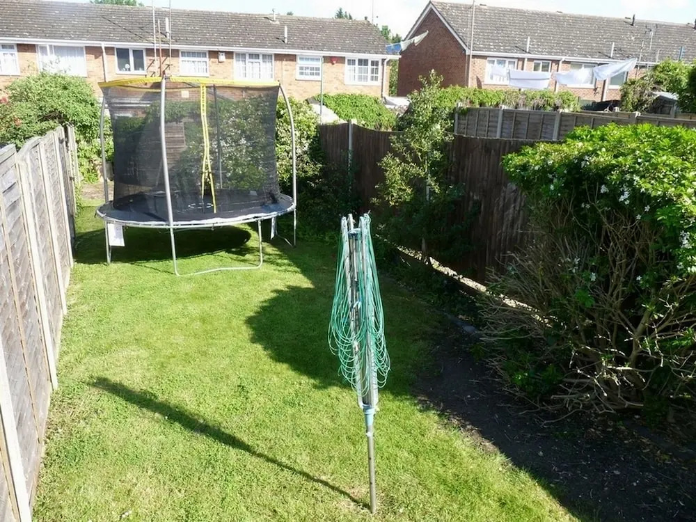 3-bed House With Superfast Wi-fi, DW Lettings 15vr