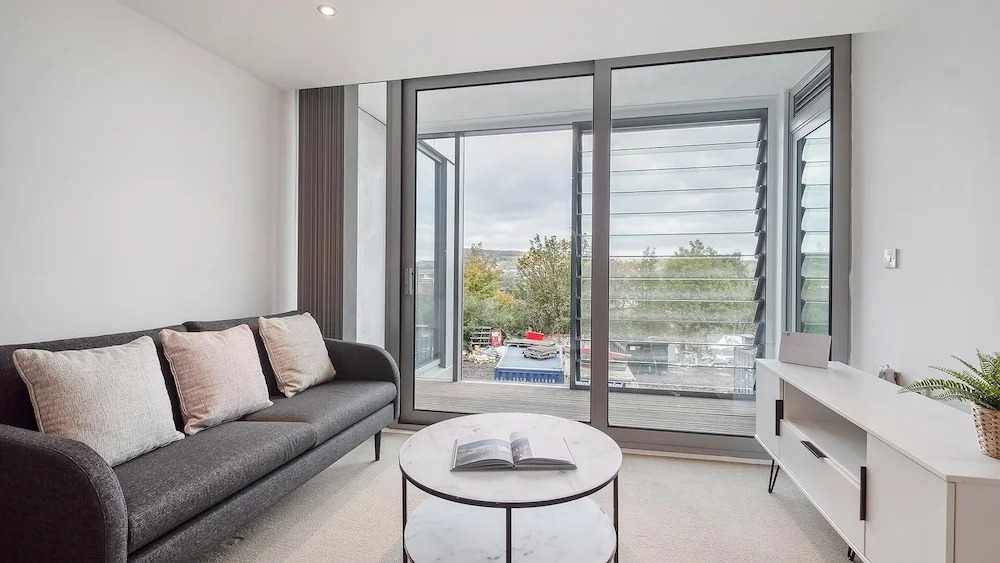 Gorgeous Open Plan 1BR in Sheffield