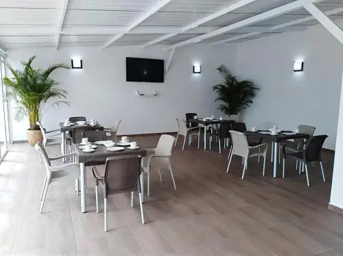 HOTEL JARDIN 38