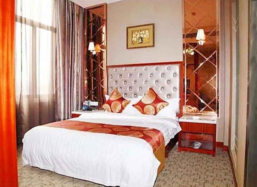 Rongfu Hotel
