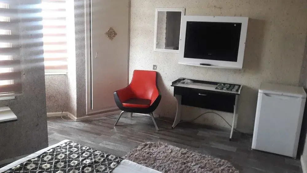 Katan Hotel