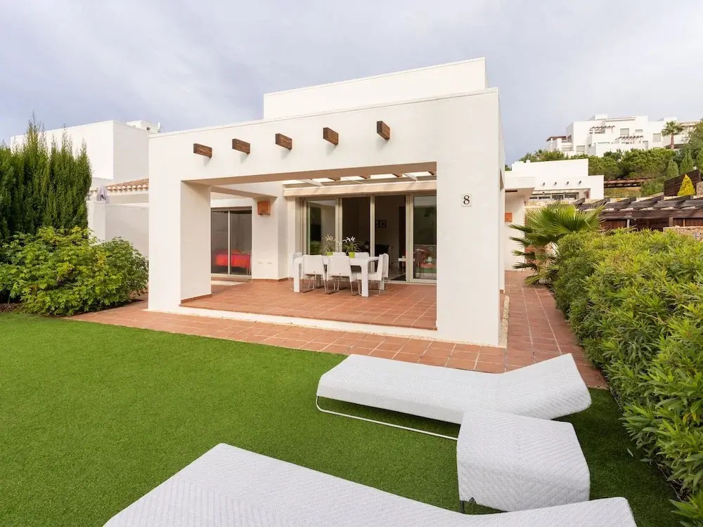 Classy Holiday Home in Orihuela With Garden