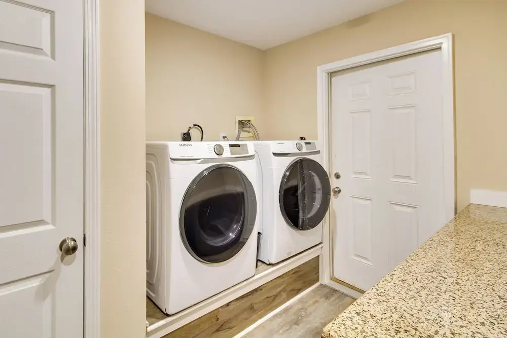 Spacious D'iberville Townhome Near Beach & Casino!