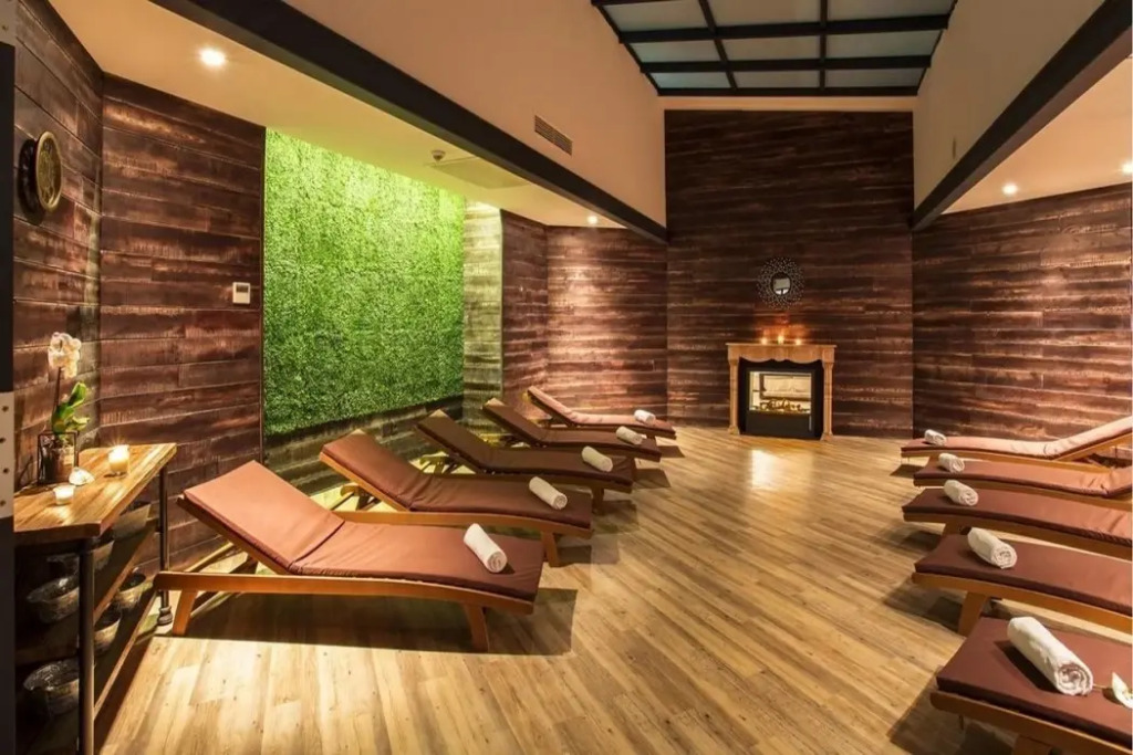 Astera Hotel & Spa with FREE PRIVATE BEACH