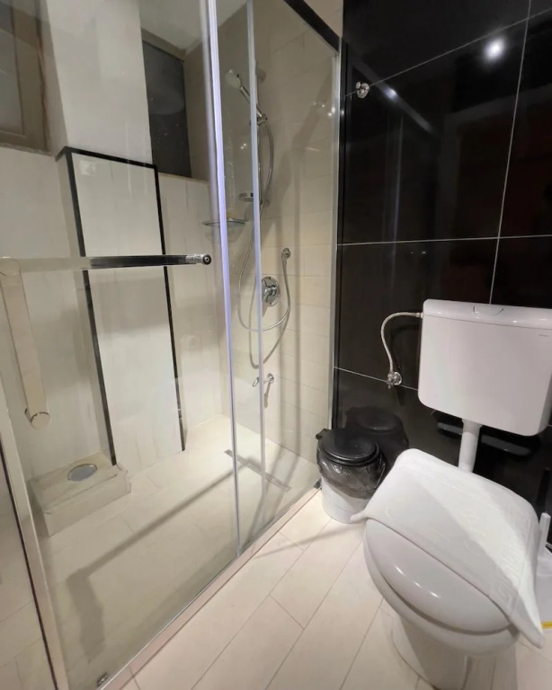 Bobi Hotel