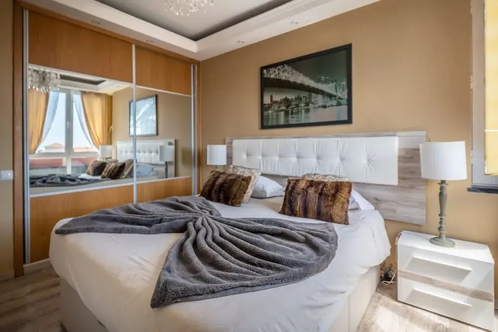 America Apartment