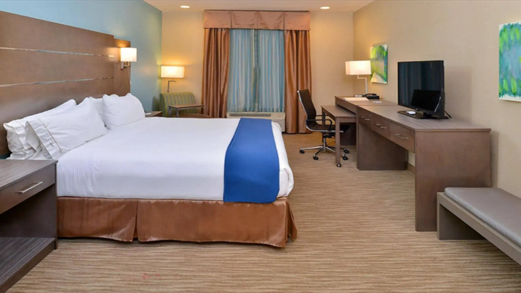 Holiday Inn Express and Suites Schulenburg by IHG