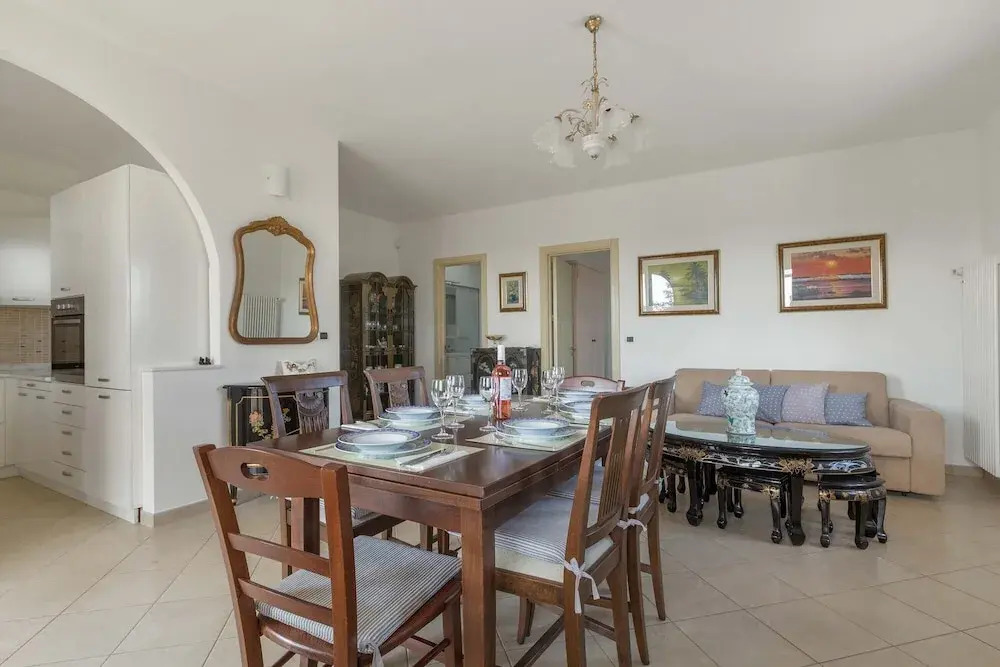 2758 Villa Ester by Barbarhouse