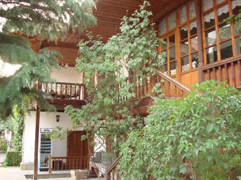 Chakarova Guest House