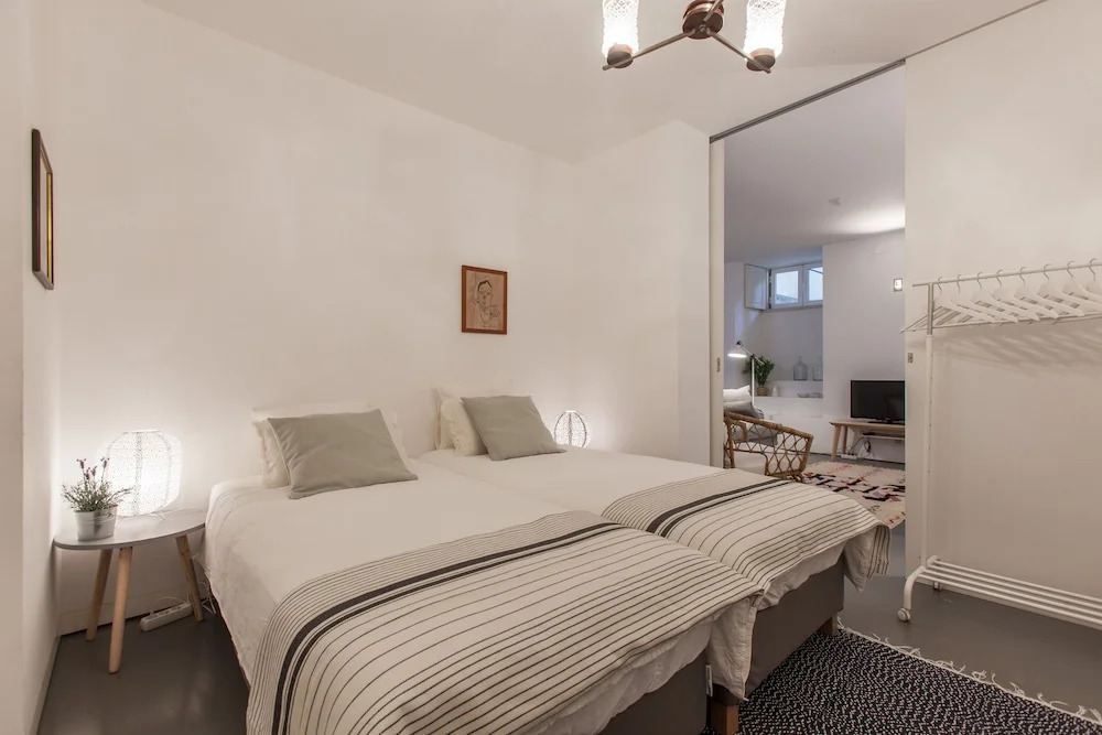 Renovated Apartment w/ Private Courtyard, By TimeCooler