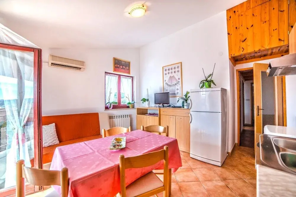 Apartment Zivkovic / Riana / One-bedroom Apartment With Sea View