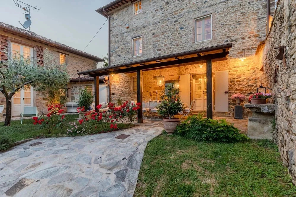 Villa near Lucca with Tuscan Charm