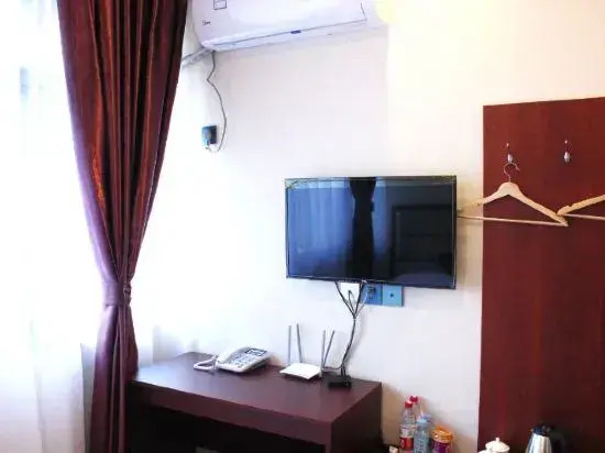 Xinyang Lakeside Boutique Hotel