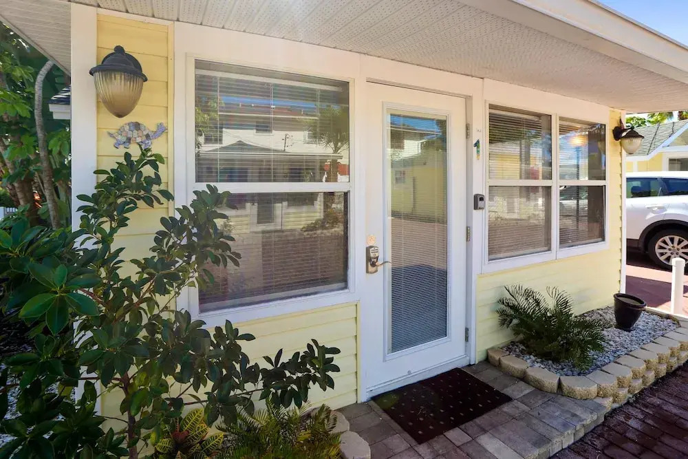 The Cottages at Madeira Beach/sea Turtle