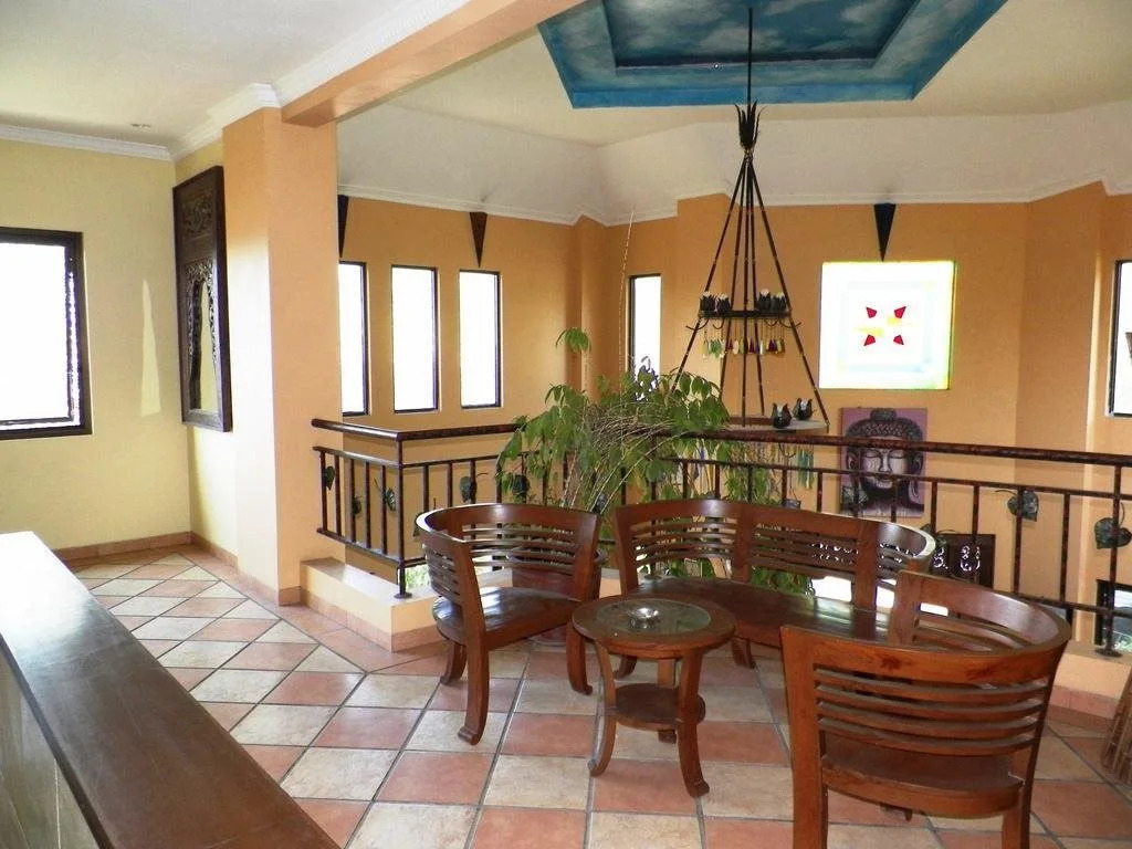 Candi View Hotel