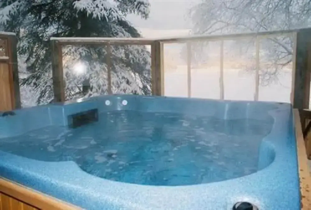 Daniels Lake Lodge B&B