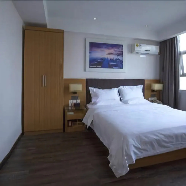 Yeste Hotel