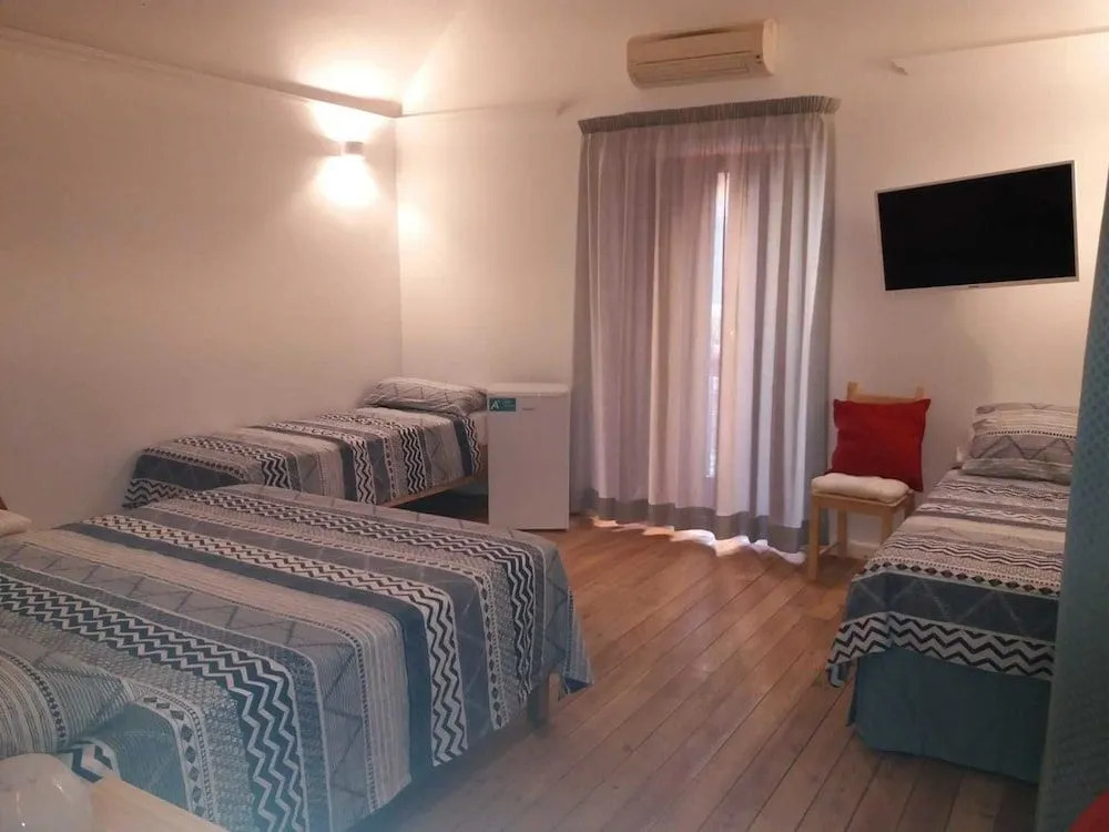 Munaciello Rooms