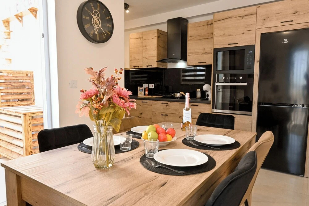 Viviani Court 2bd Modern Apt Xewkija Gozo