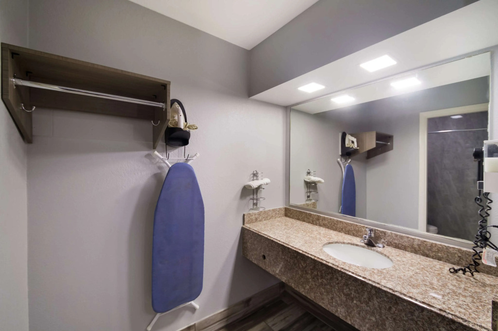 Americas Best Value Inn Buda