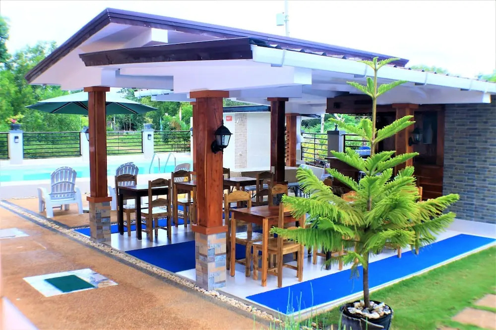 ZEN Rooms Greenfields Inn Bohol