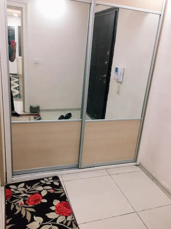 Safe Secure 3 bedroom top floor flat