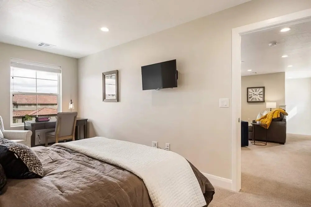 Black Rock Hills 5 Bedroom Home