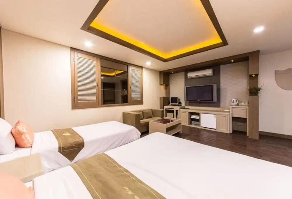 Main Motel