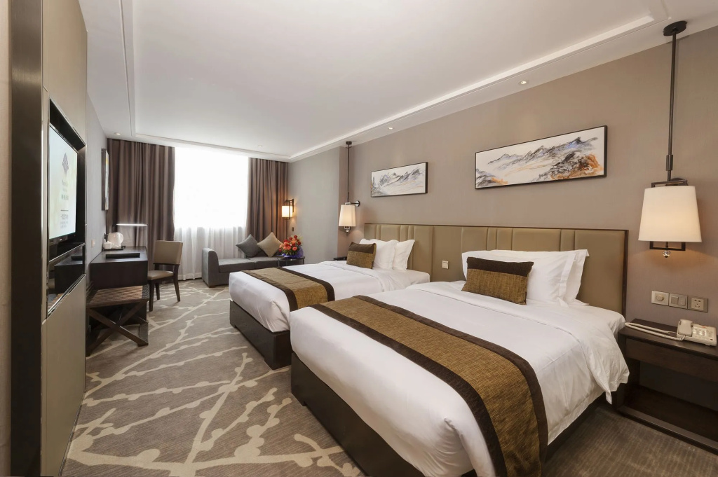 Phoenix Valley Holiday Hotel