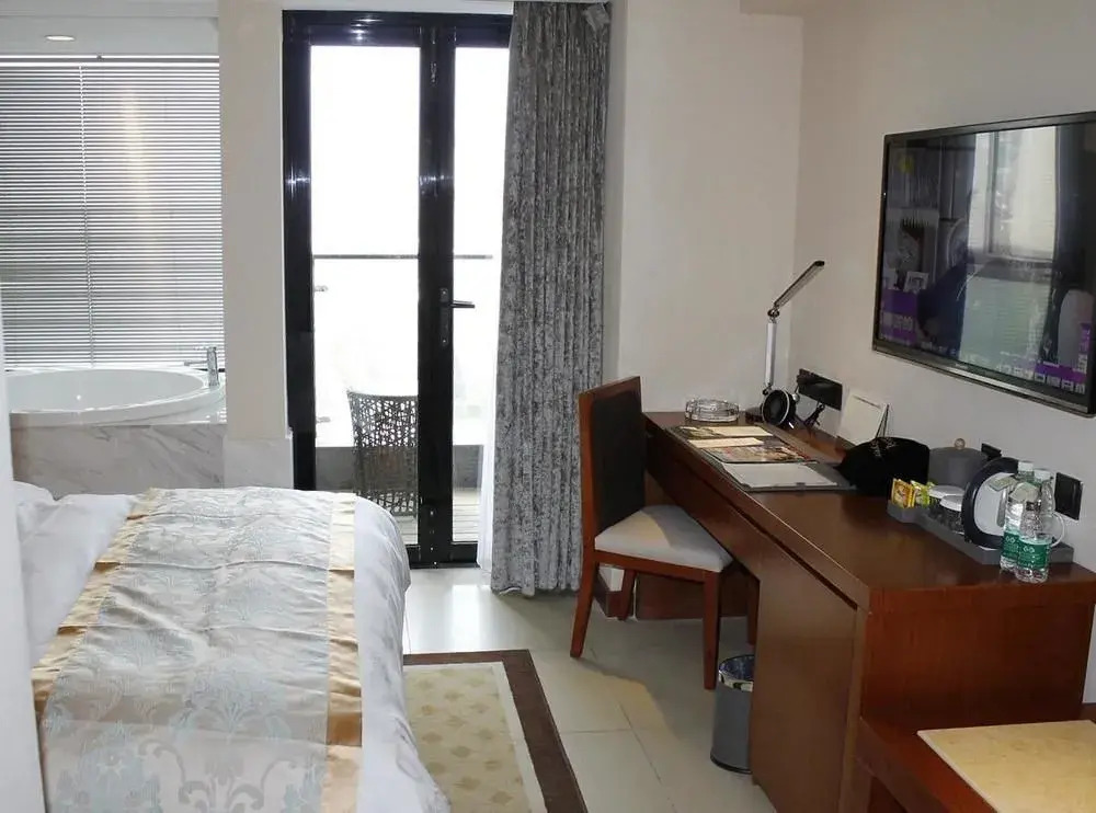Hotspring Peninsula Resort Hotel