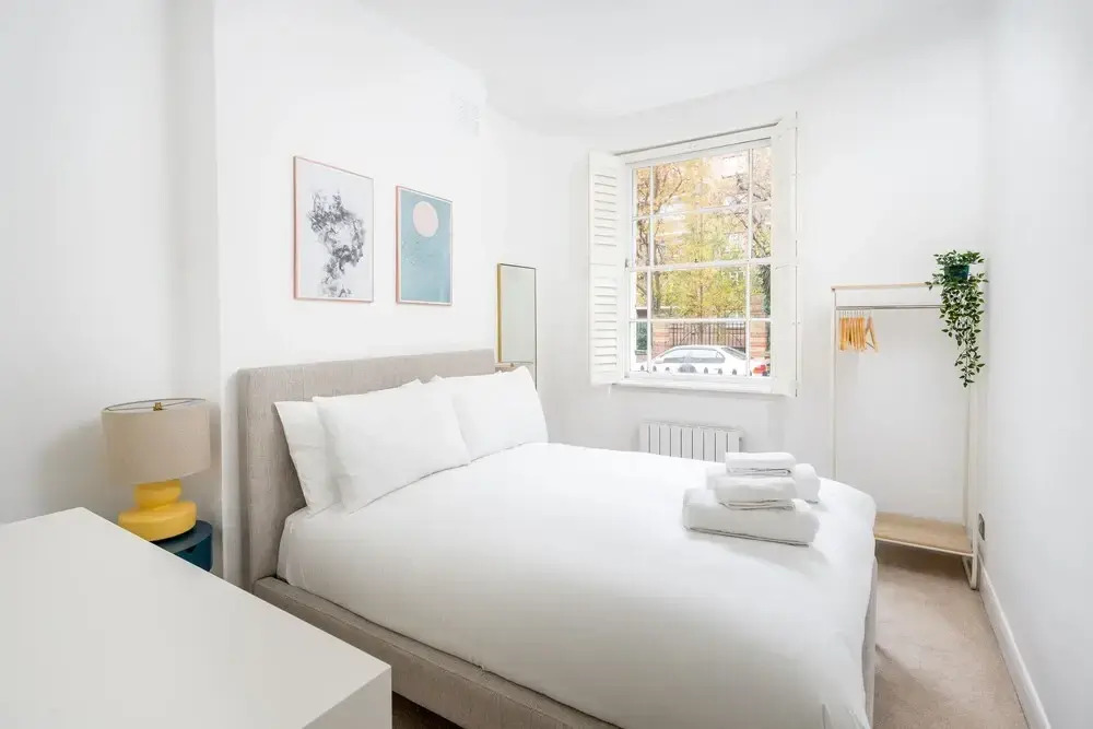 JOIVY Chic & Modern 2-Bed Flat W/ Patio In Pimlico