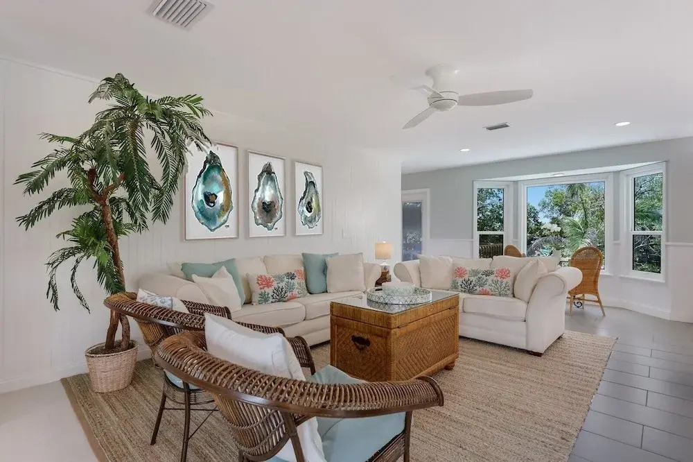 Flamingo Bay 4 Bedroom Home by RedAwning