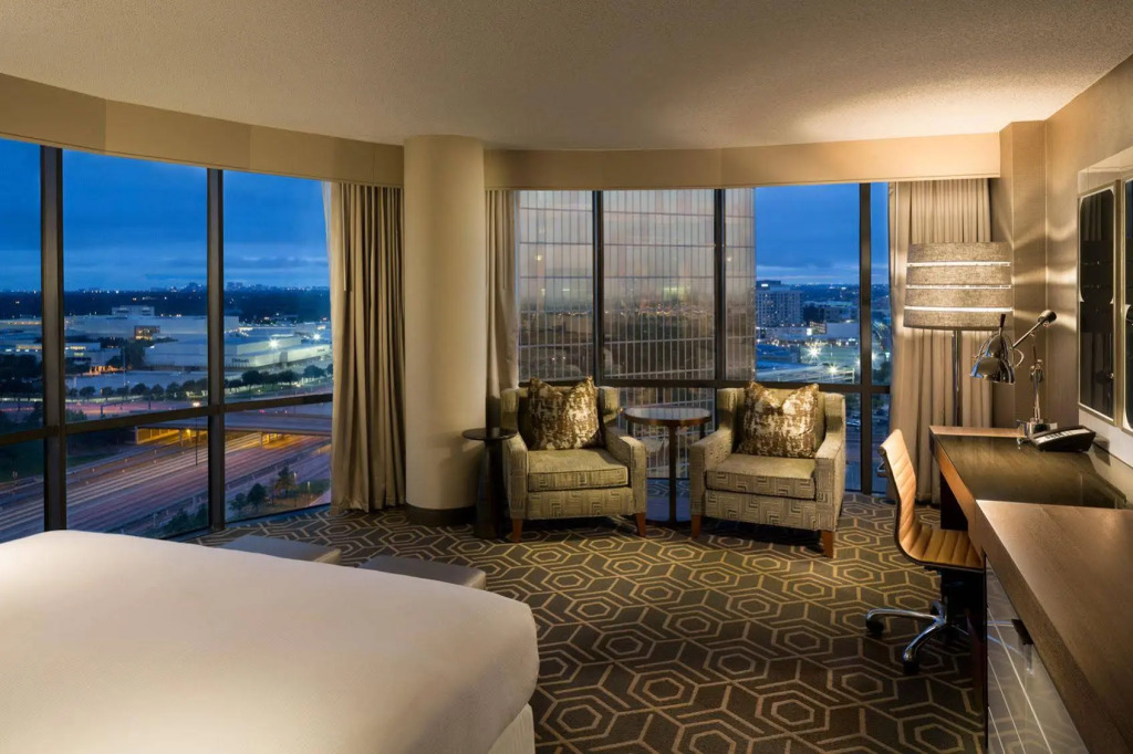 DoubleTree by Hilton Hotel Dallas Campbell Centre