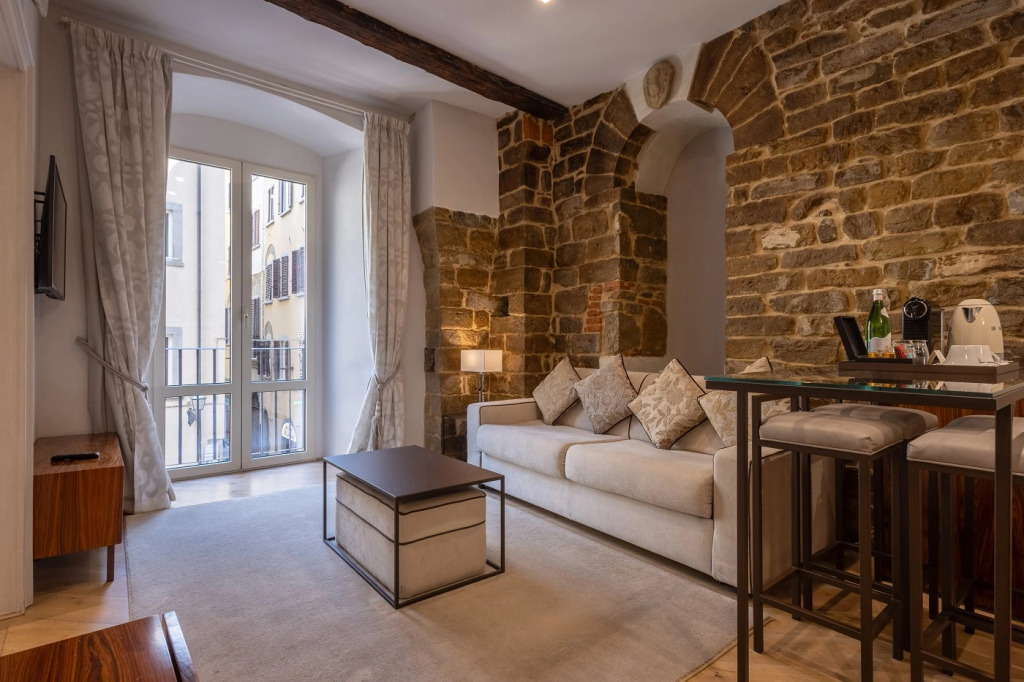 Donati Luxury Tower Suites