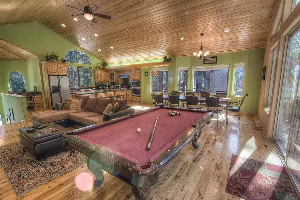 Awesome 6 Bedroom South Lake Tahoe Home by RedAwning
