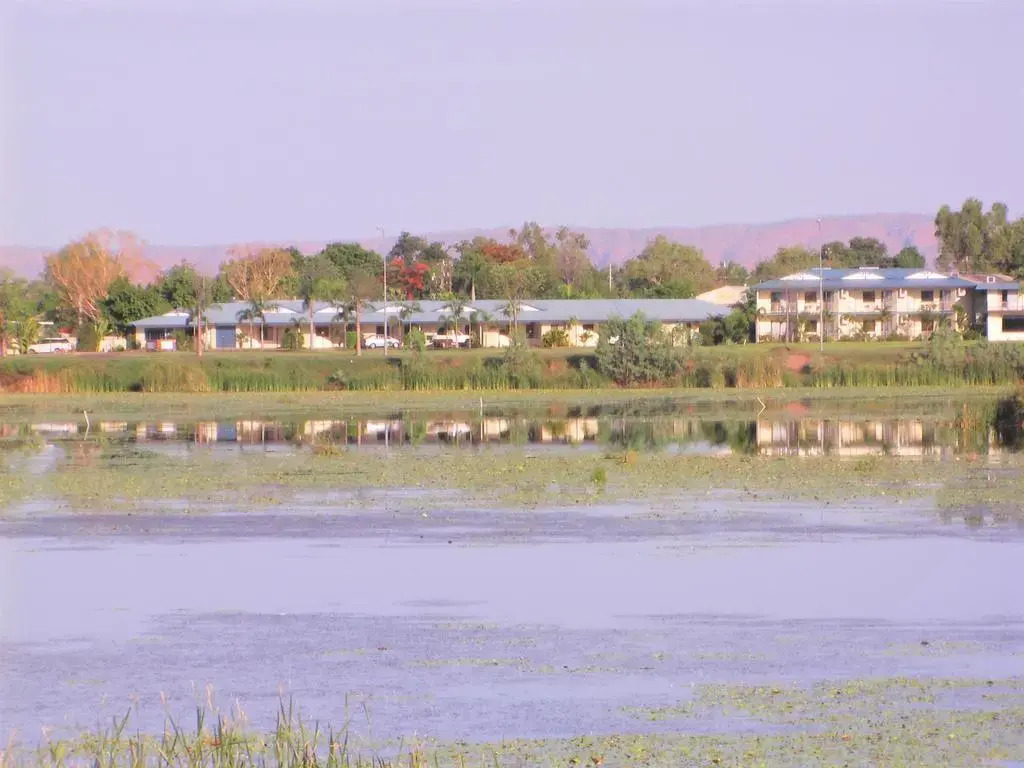 Lakeview Apartments