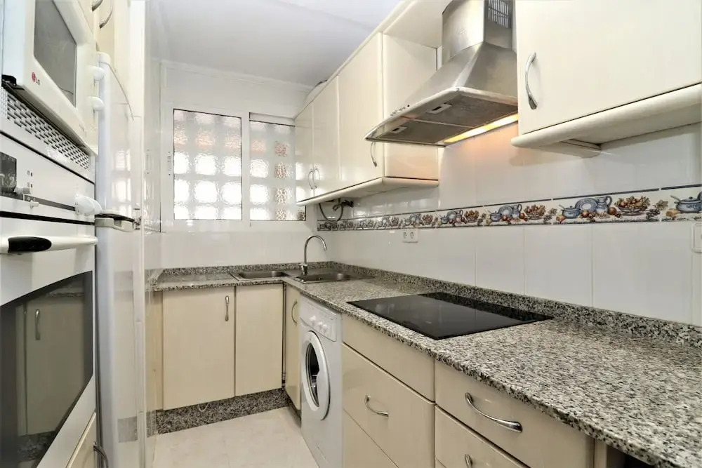 Lidersol Apartment 3-F