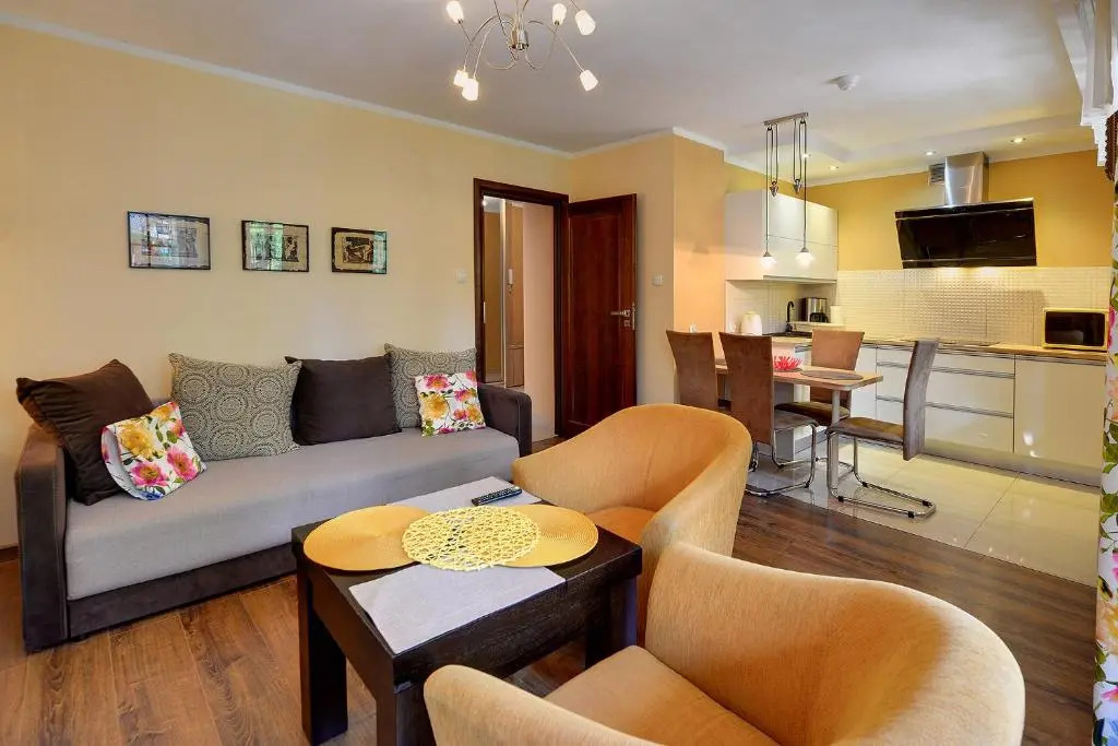 Eleganckie i Stylowe Apartamenty Sun Seasons 24 w Karpaczu z Parkingiem by Noclegi Renters