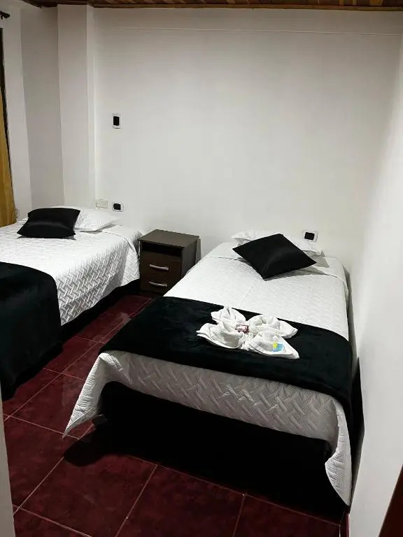 Hermoso apartamento con terraza vía TERMALES