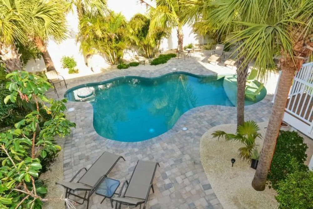 Bodacious Oasis 4 Bedrooms 2 Bathrooms Home