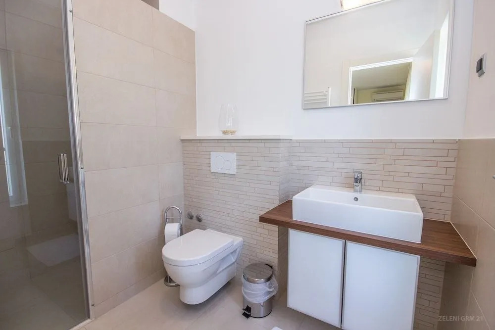 Villa Melograno by Domus Mirus - Rooftop Cinema, Pool, 6-Minute Walk to Beach