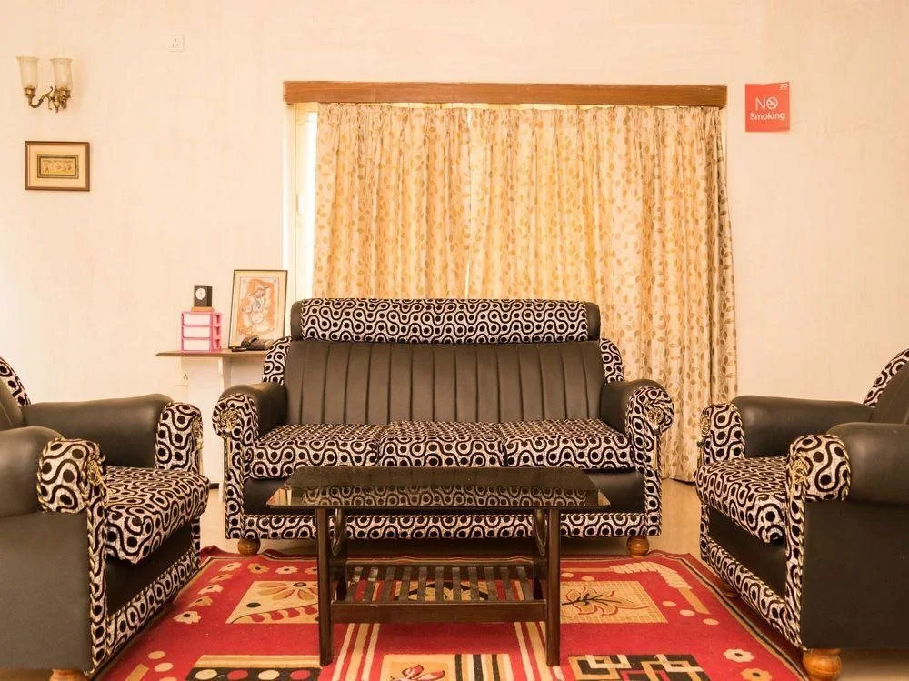Coral Residency CL 36 Sector 2 by OYO Rooms