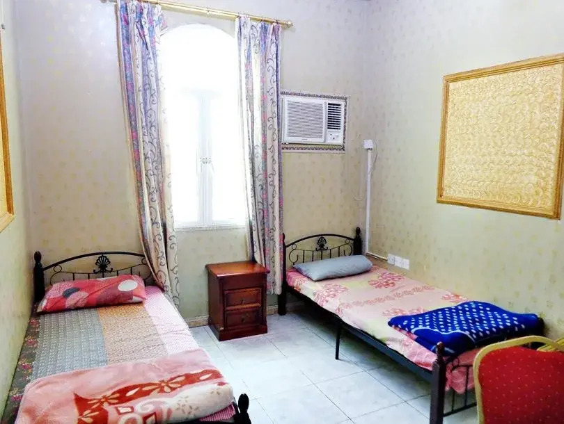 OYO 140 Al Musafeer Hotel~